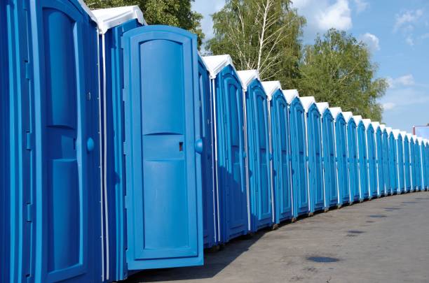 Best Porta potty rental near me  in Mason City, IA